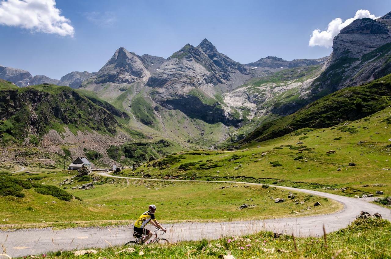 Saint-Savin  Pyrenees Cycling Lodge المظهر الخارجي الصورة